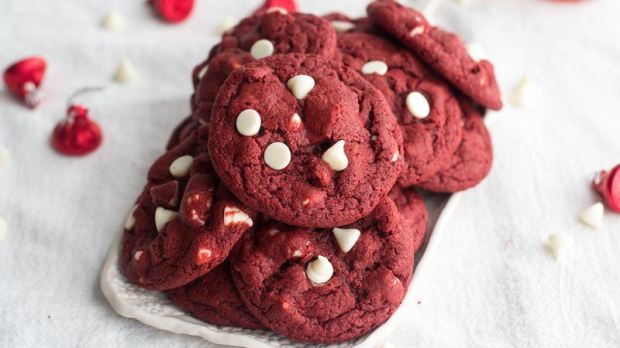 red-velvet-cookie-recipes_hero