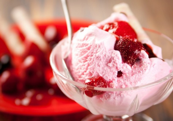 4_strawberry-ice-cream