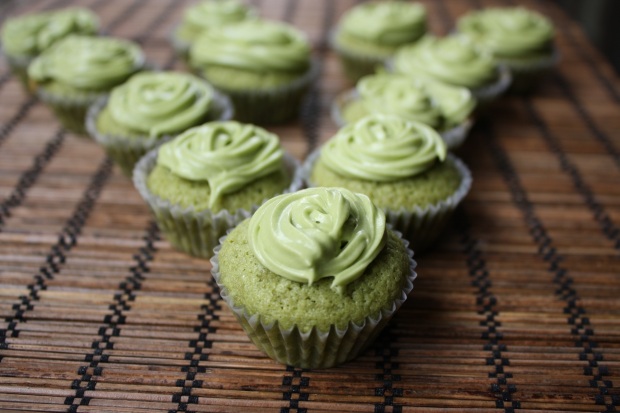 mini-green-tea-cupcakes