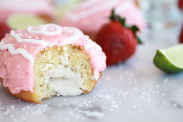 Strawberry-Margarita-Cream-Filled-Donuts-13